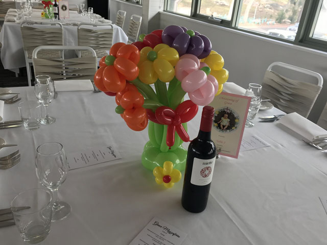 balloon bouquet of flowers centrepiece